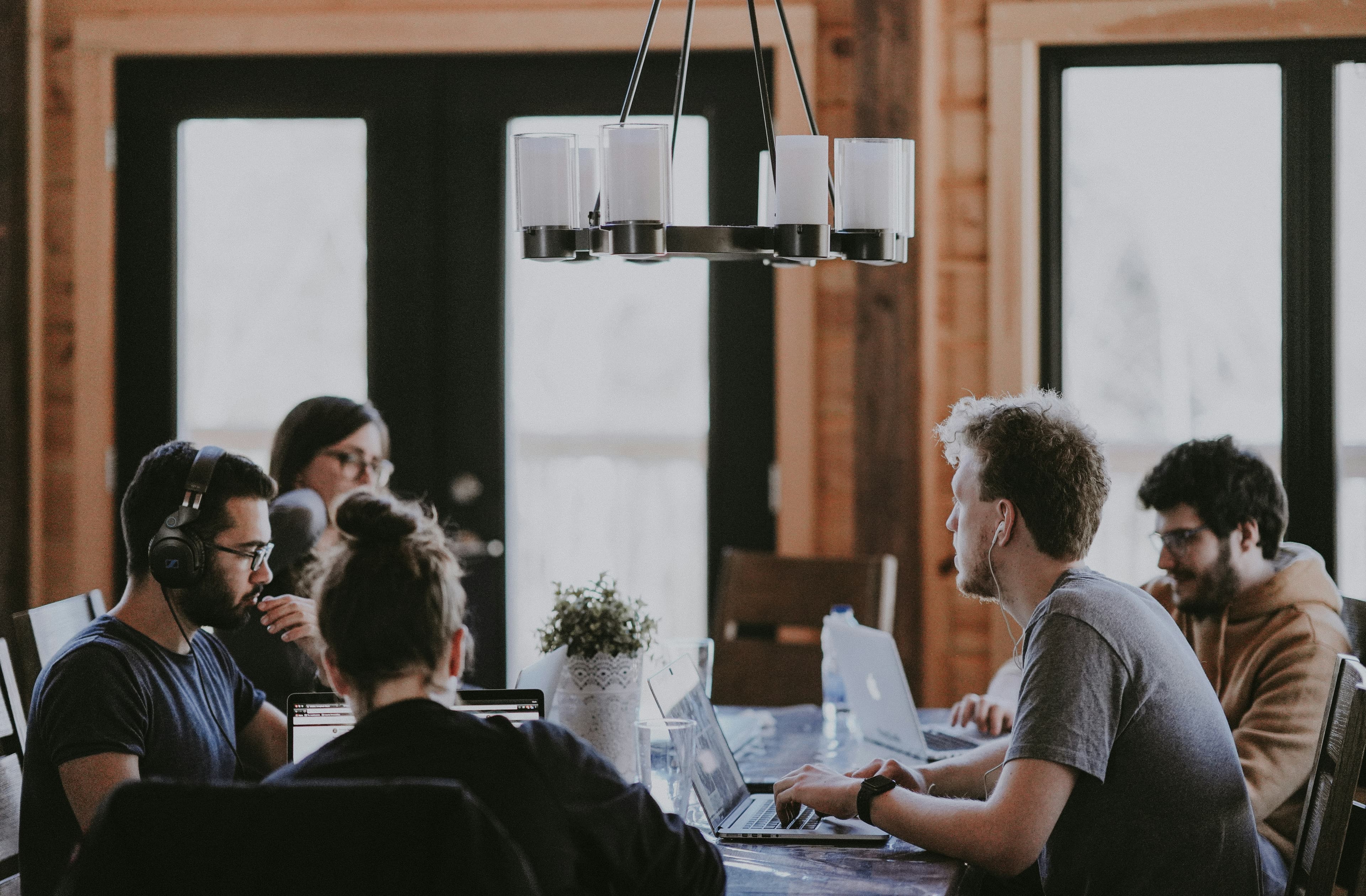Formation TCF Canada en ligne : Techniques pour améliorer votre compréhension orale