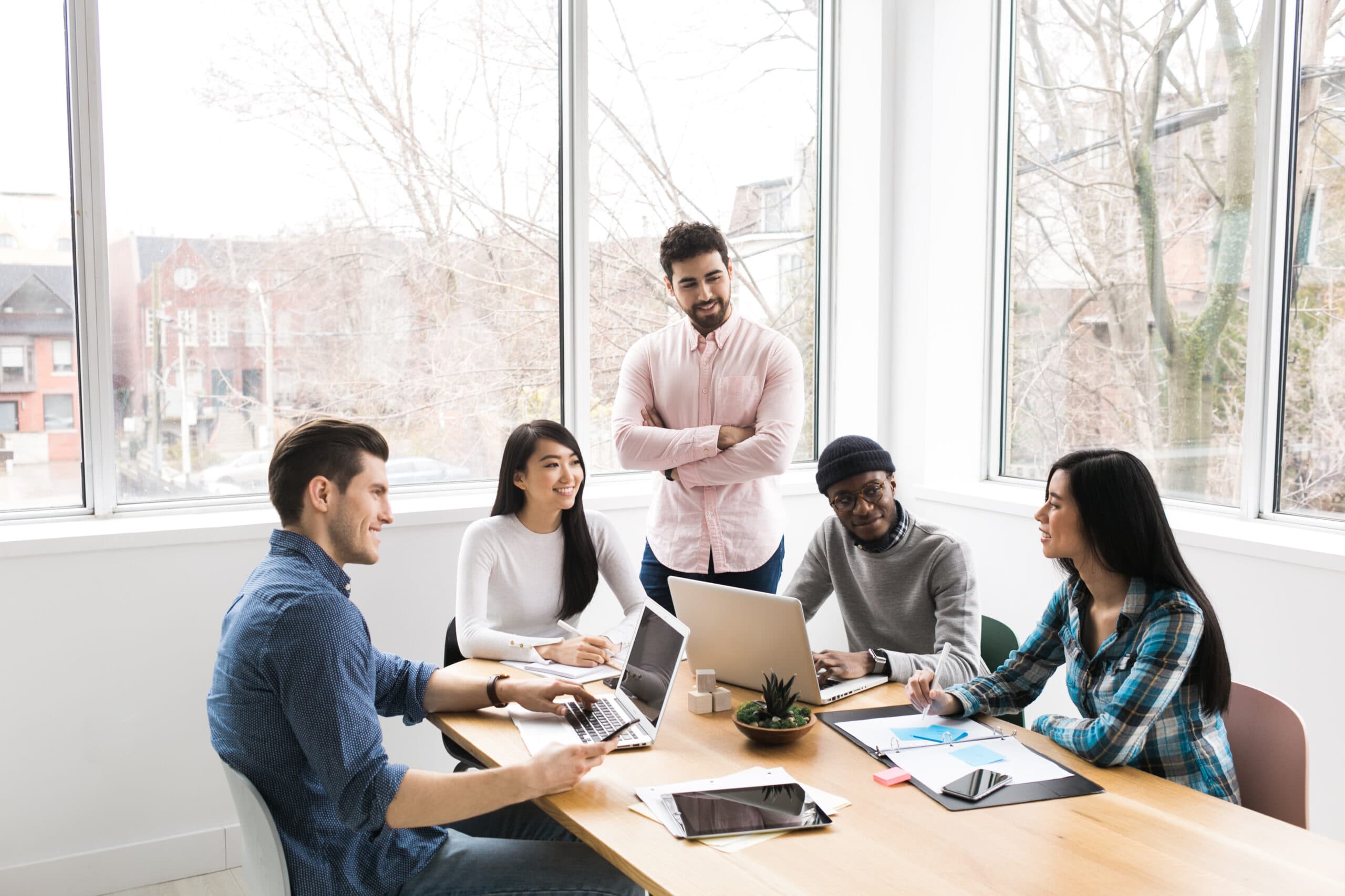 Vocabulaire professionnel vs familier : s'ajuster au contexte