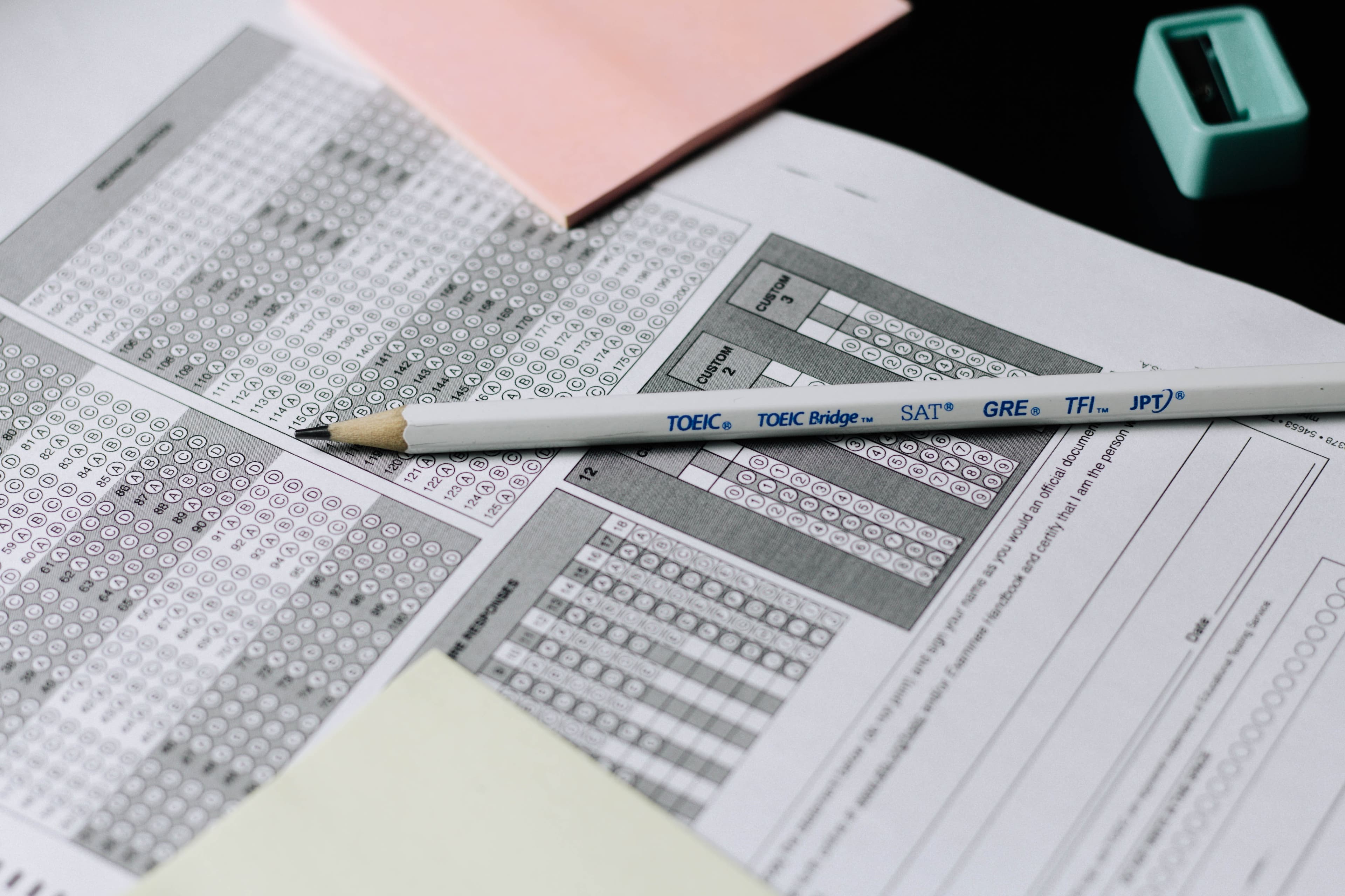  Grammaire Fondamentale pour Réussir le TCF Canada : Un Guide Complet