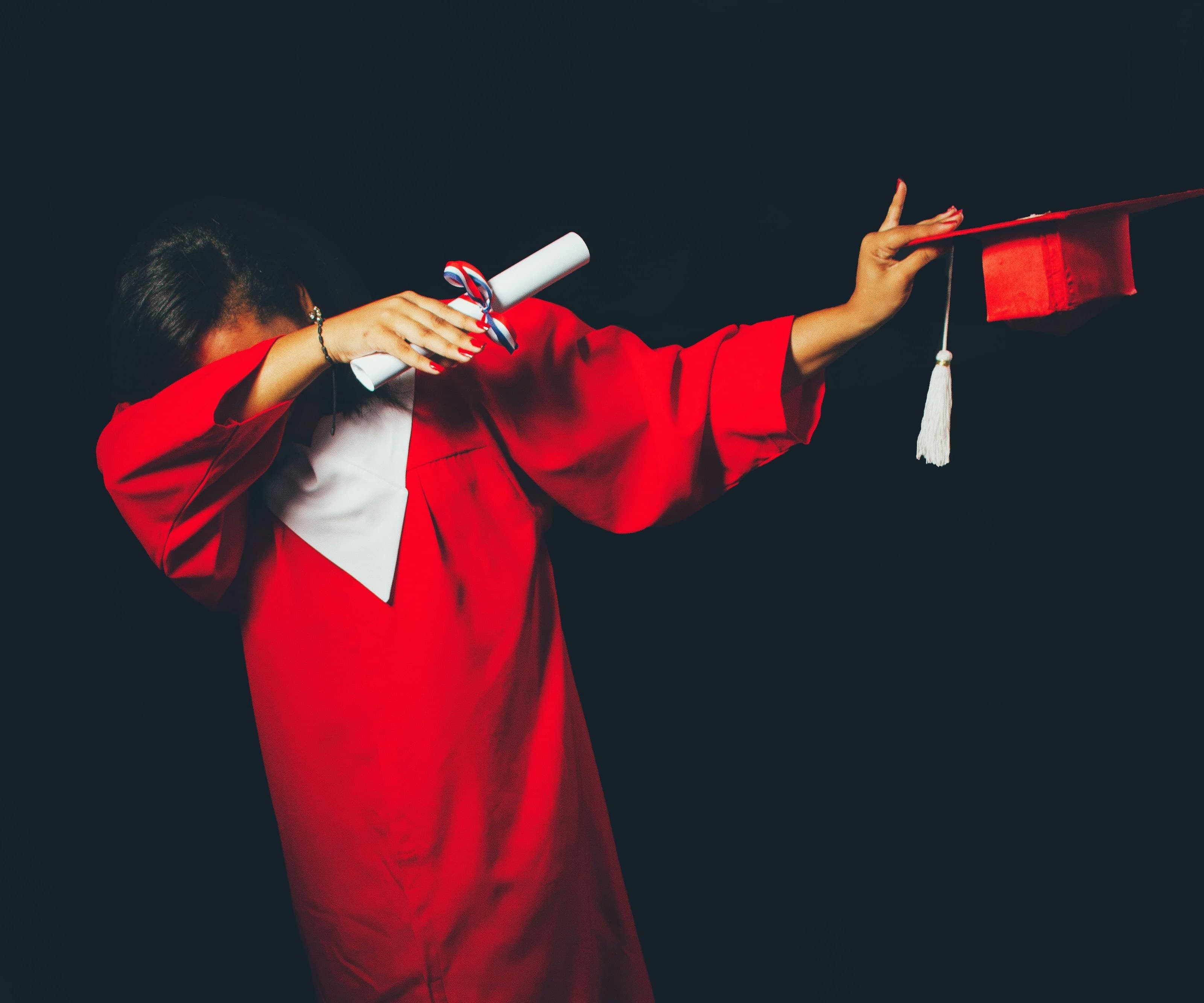 Comment Obtenir une Bourse d'Études au Canada: Guide Complet pour les Étudiants Internationaux